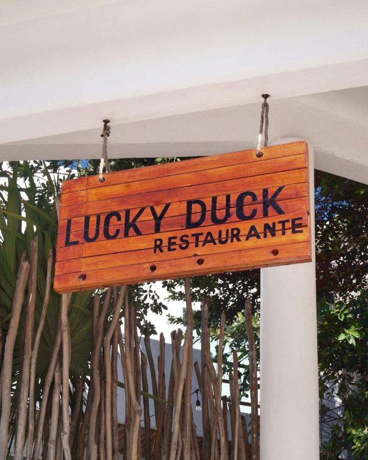 Lucky Duck Pj Hotel Cancun Bagian luar foto