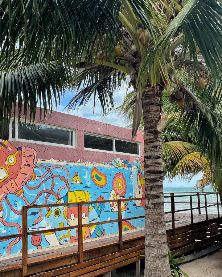 Lucky Duck Pj Hotel Cancun Bagian luar foto
